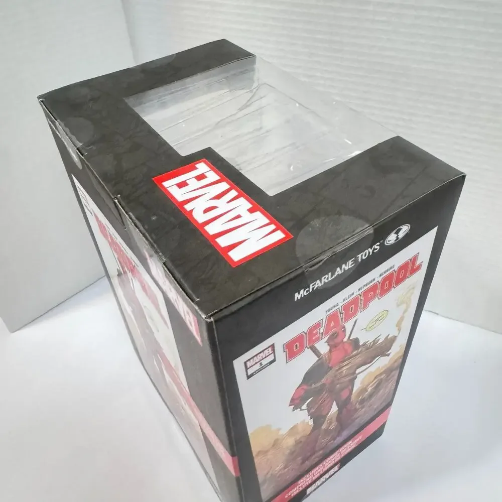 McFarlane Marvel Deadpool #1 1:6 Scale Platinum Chase Figure w/ Comic